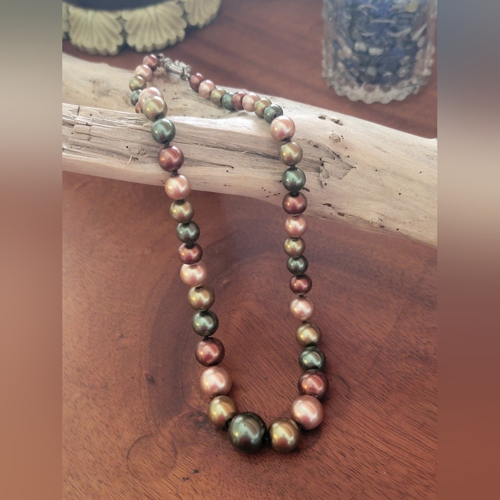 Multicolor Pearl Necklace